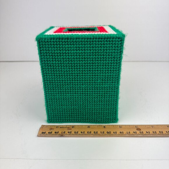 Vtg Santa Handmade Square Red Green White Tissue Box Cover Plastic Canvas Yarn - Picture 6 of 11